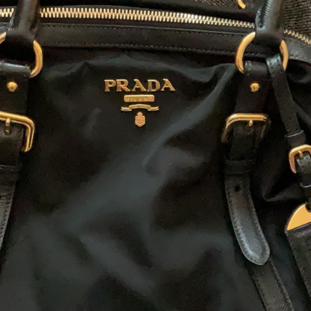Prada Black and Gold Women's Shoulder Bag - Picture 3 of 9